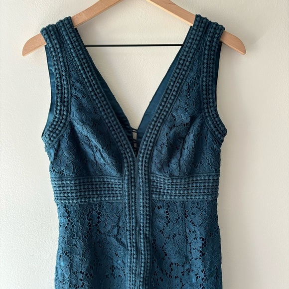 Bardot Morgan Front Slit Lace Cocktail bodycone Dress Size 6/M - Picture 5 of 7